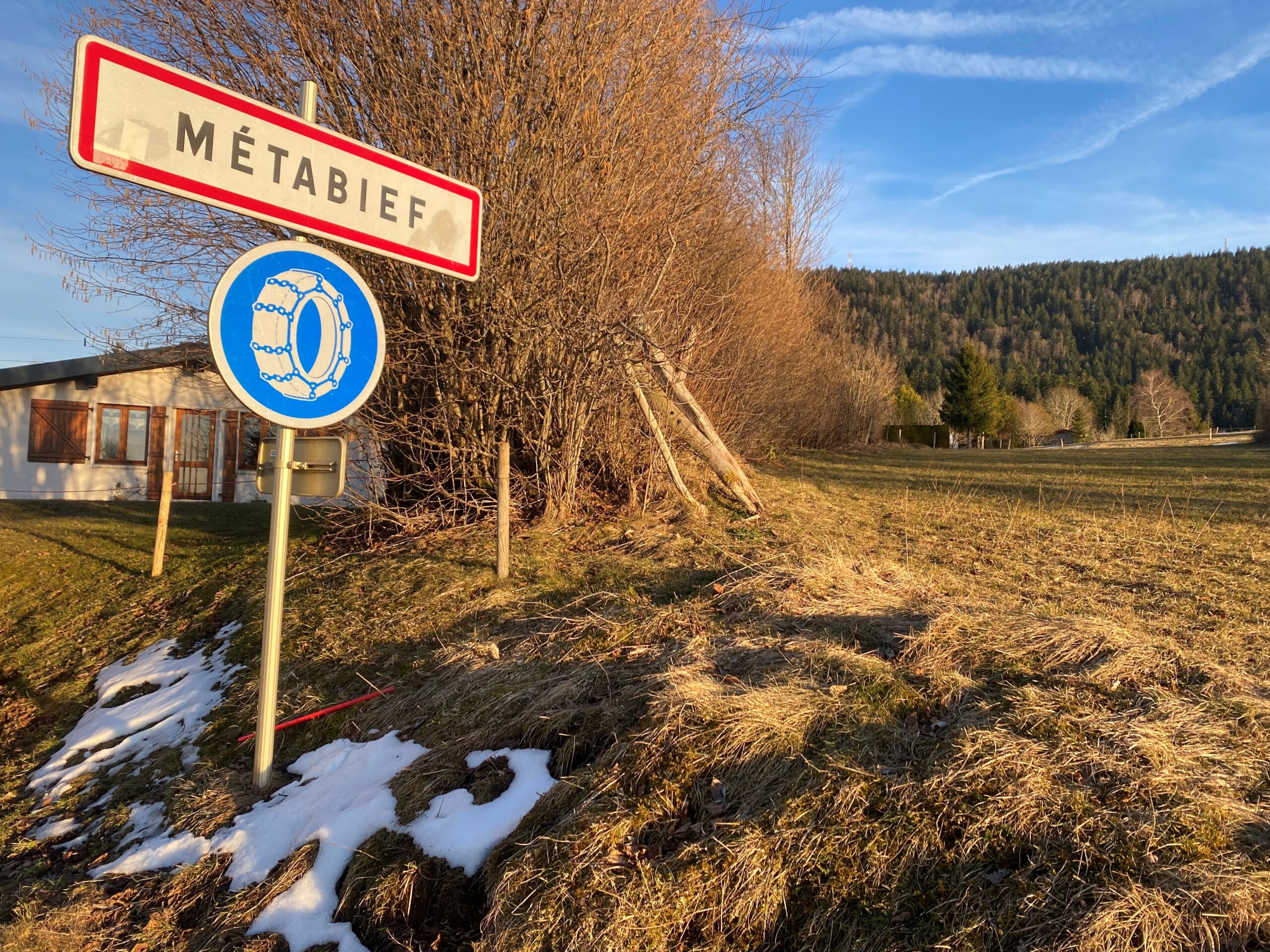 metabief panneau entree de ville
